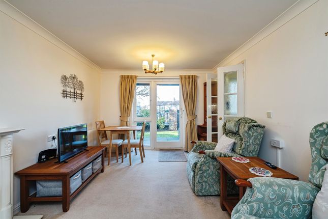 9, Hanbury Court, Thetford photo 3