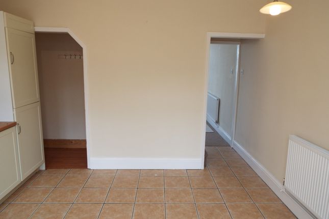 5, Mansfield photo 3