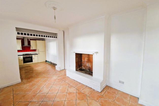 13, Tynycoed Terrace, Merthyr Tydfil photo 4