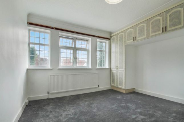 Thumbnail Flat to rent in First Floor, Vivian Avenue, Wembley
