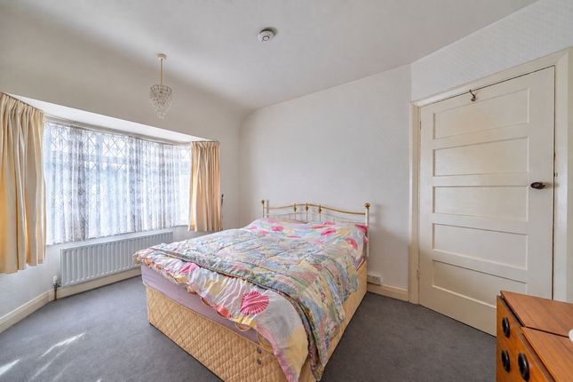 68 Aragon Road, Kingston Upon Thames photo 4