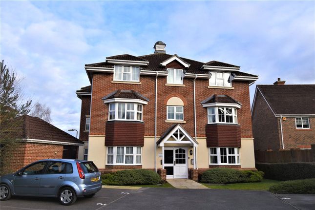 2-bed flat on Flat 4, Maudit House,, Rykmansford Road, Hampshire, £1,395/mo