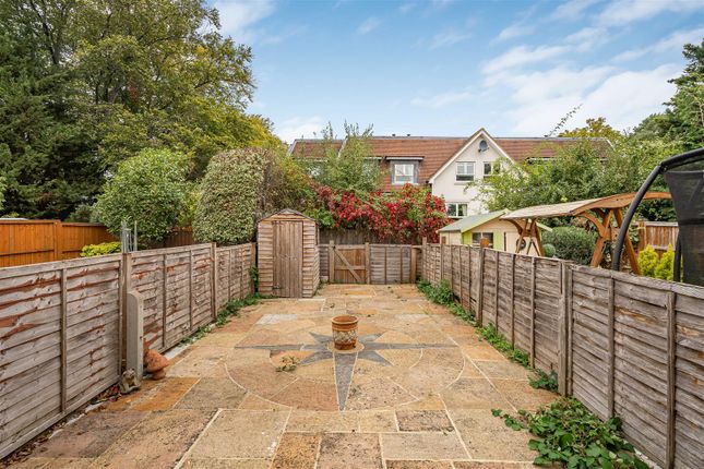 Chalcot Close, Sutton photo 3