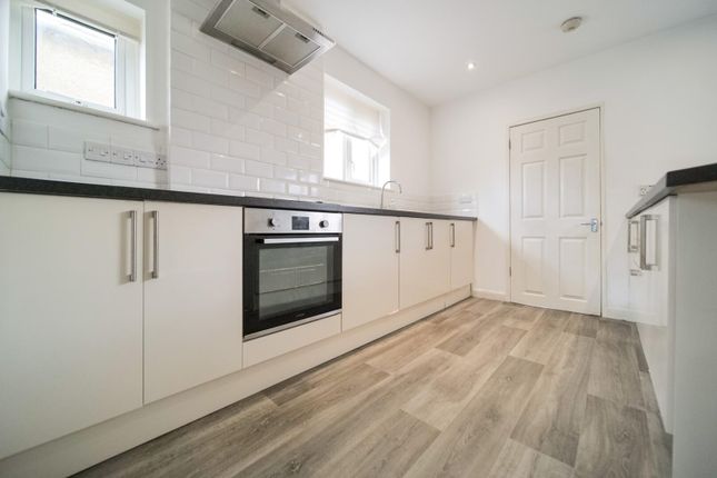 37, Craybourne Road, Melksham photo 3