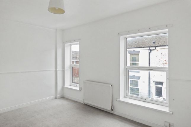 Flat 2, 34 Morpeth Street, Hull photo 3