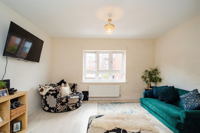 Thumbnail Terraced house for sale in Rembrandt Way, Watford