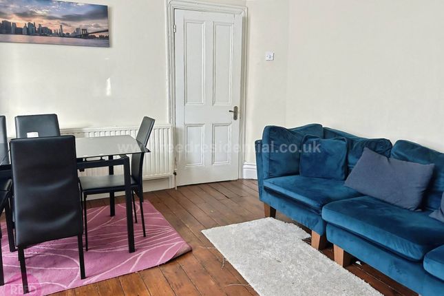 14, Glenwood Avenue, Westcliff On Sea photo 2