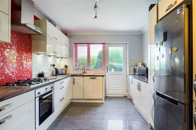 19 Westfields, Newton Aycliffe photo 4