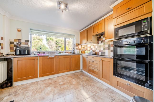 21, Mercia Drive, Grantham photo 3