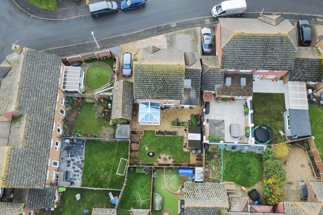 44, Vaughan Drive, Sittingbourne photo 2