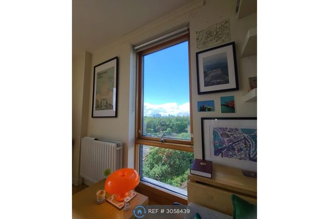 Flat  Biggs Square, Felstead Street, London photo 5