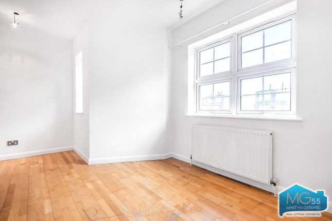 Flat 4, 195a, East End Road, London photo 2