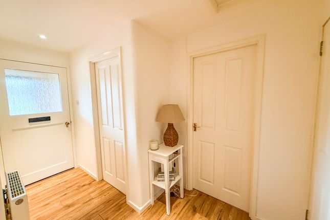 40, Queens Road, Crieff photo 3