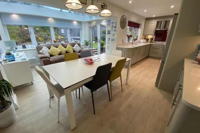 6, Fernhurst Close, Stone photo 2