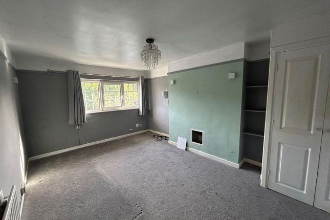 16, Goad Avenue, Chatham photo 3