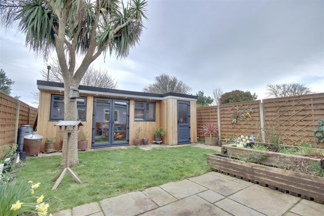 Bungalow for sale in Wellington Grove, Portchester, Hampshire