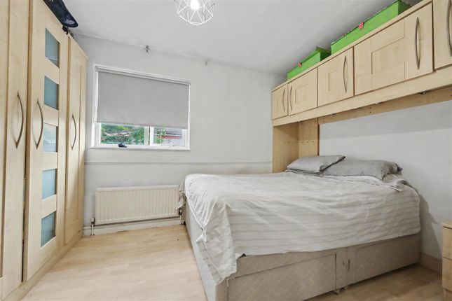 28, Nell Gwynn Close, Shenley photo 4