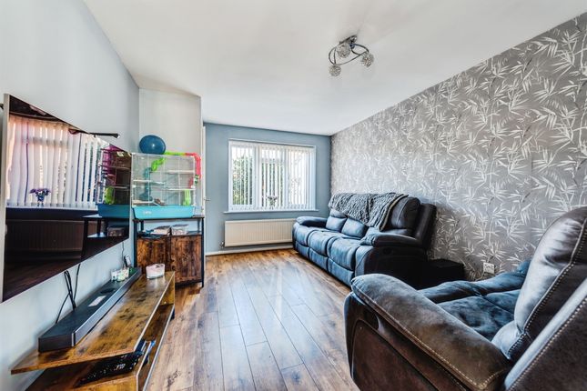 Ascham Road, Swindon photo 4