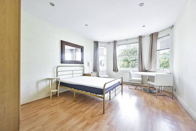 Thumbnail Flat to rent in Collingham Place, South Kensington, London