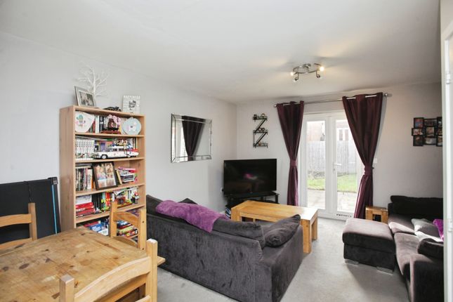 15, Ferguson Close, Bannerbrook Park, Coventry photo 4
