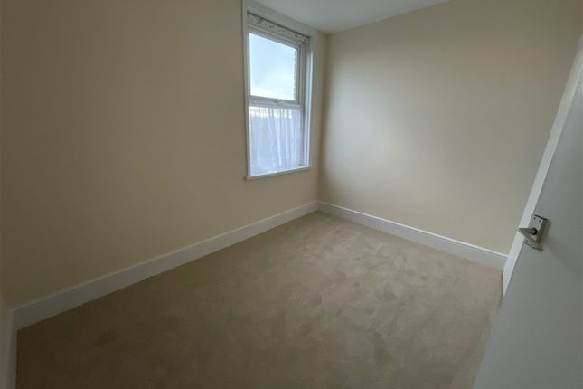 Adelaide Grove, East Cowes photo 5