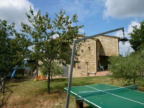Farmhouse for sale in Casa Raschi, Umbertide, Italy