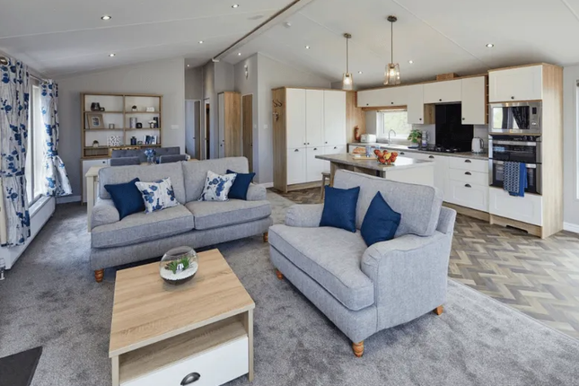 2-bed caravan on 55, Cressfield Caravan Park, Dumfries & Galloway, £165,000
