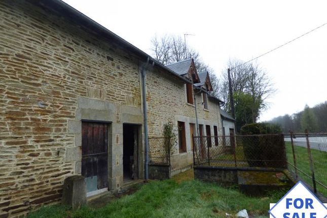 Thumbnail Detached house for sale in Saint-Denis-Sur-Sarthon, Basse-Normandie, 61420, France