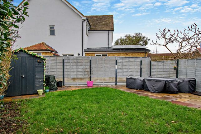 Link-detached house for sale in Cricketers Close, Harrietsham, Maidstone