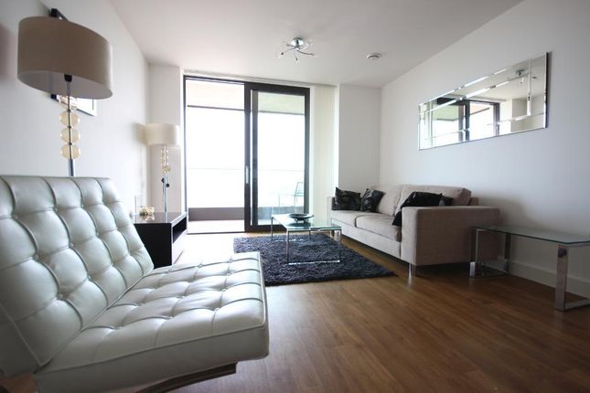 Connaught Heights, 2 Agnes George Walk, London photo 2