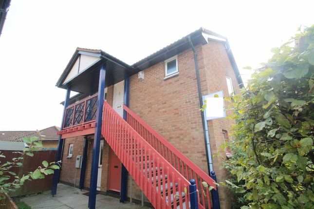 151, Pomander Crescent, Milton Keynes photo 4