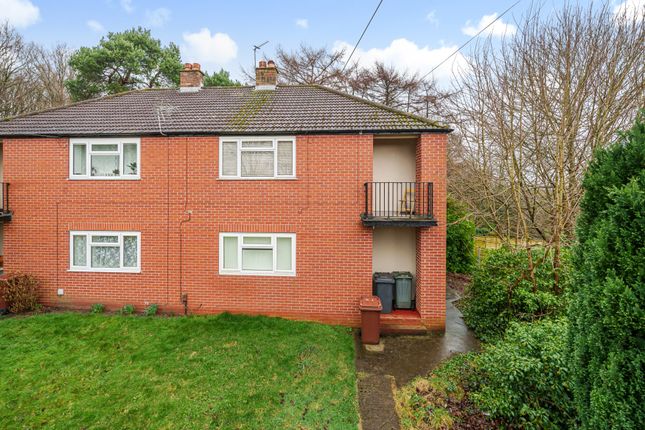 Thumbnail Flat for sale in King Alfreds Drive, Meanwood, Leeds