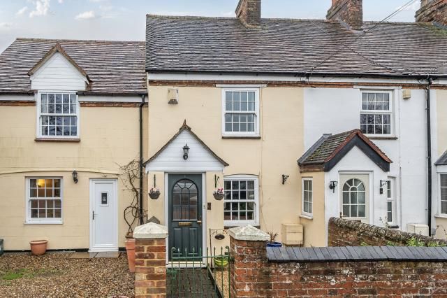 3-bed terraced on 1, Broughton Crossing, Aylesbury, £475,000