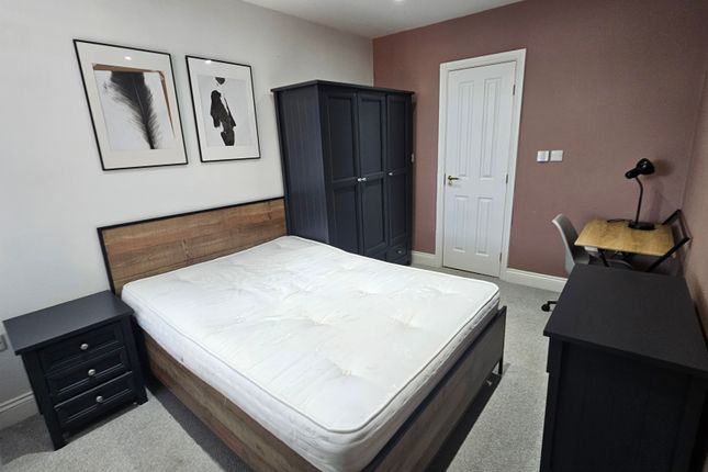 193, Parrin Lane, Eccles photo 3