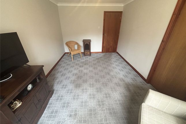 122, Easton Drive, Falkirk photo 2