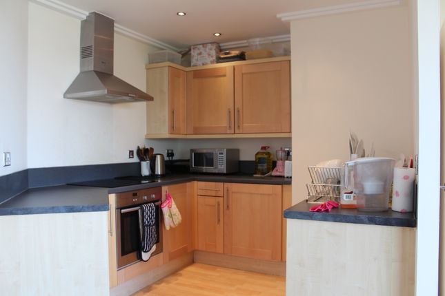 Victoria Road, North Acton, London photo 2