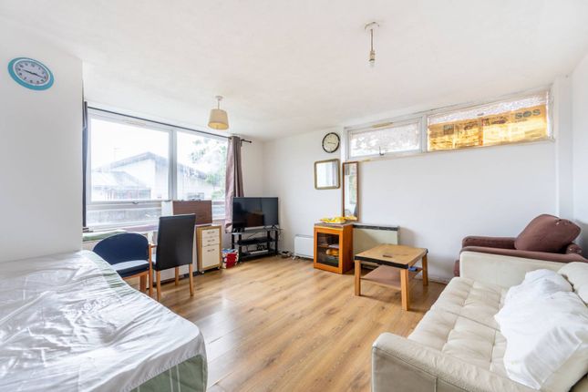 Thumbnail Flat for sale in Linthorpe Avenue, Wembley