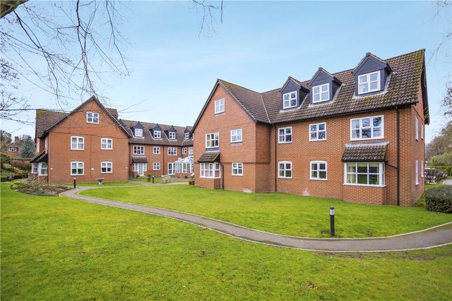 Flat for sale in River Park, Marlborough, Wiltshire