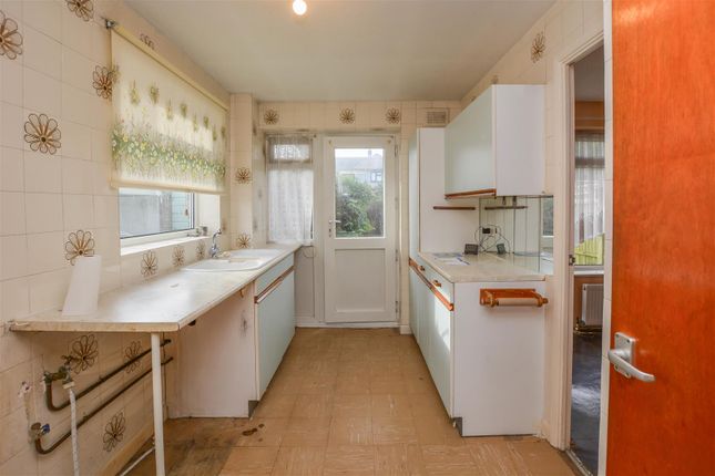 11, Lavender Avenue, Brentwood photo 3