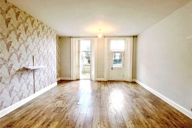 Apartment 14, Eskholme, 3-5 Upgang Lane, Whitby photo 2