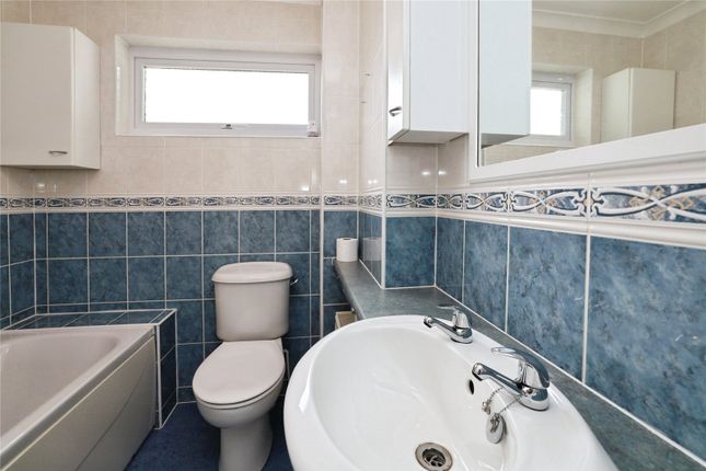8, Little Meadow Way, Devon photo 4