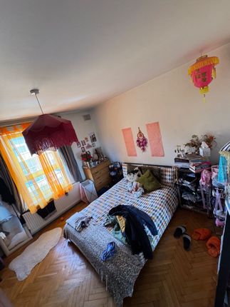 Flat 7, Bell House, London photo 5