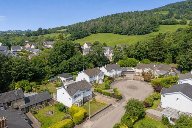 1 Forest Walk, Pontyclun photo 2