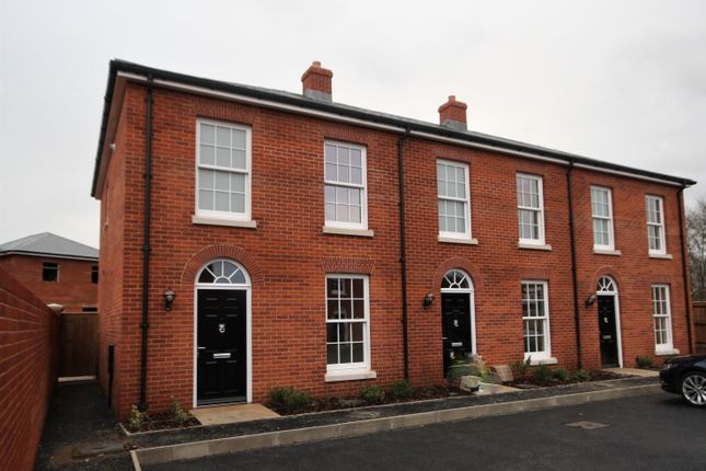 3-bed house on Red Admiral Way, St Andrews Park Norwich, £1,400/mo