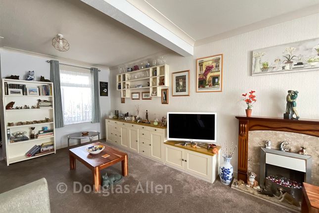 15, Chelmsford Road, London photo 5