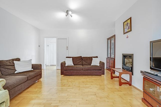 30, Attewood Avenue, London photo 4