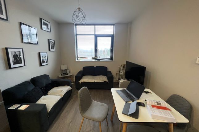 Thumbnail Flat to rent in Dawsons Square, Pudsey