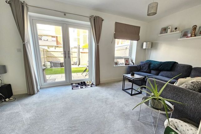 15, Ocean Road, Lee-On-The-Solent photo 4