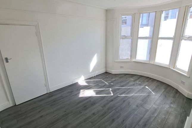 21, Podium Road, Old Swan photo 2