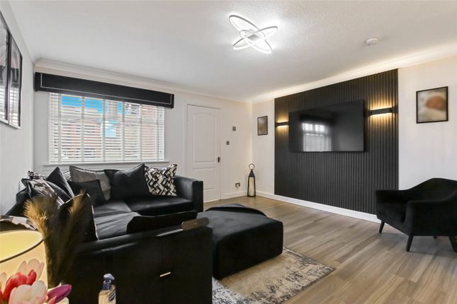 22, Kirkconnel Avenue, Glasgow photo 3